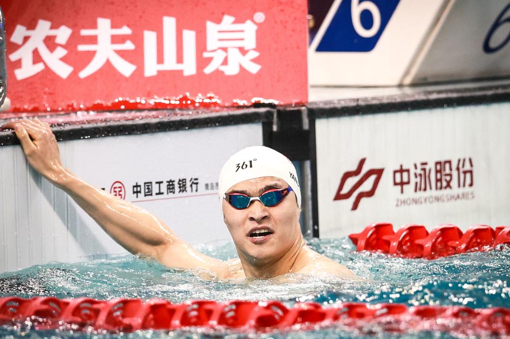 挥同样不容